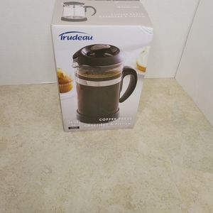 Trudeau Coffee Press